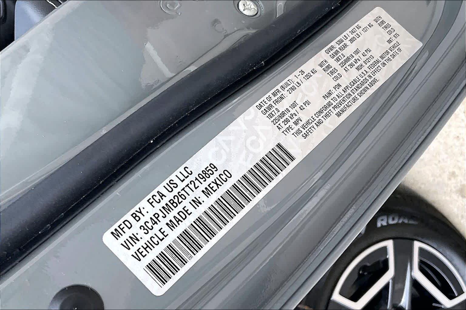 New 2026 Sting-Gray Clear-Coat Exterior Paint Jeep Laredo image 20