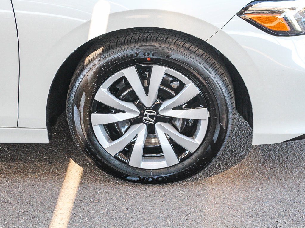 New 2026 Platinum White Pearl Honda LX image 10