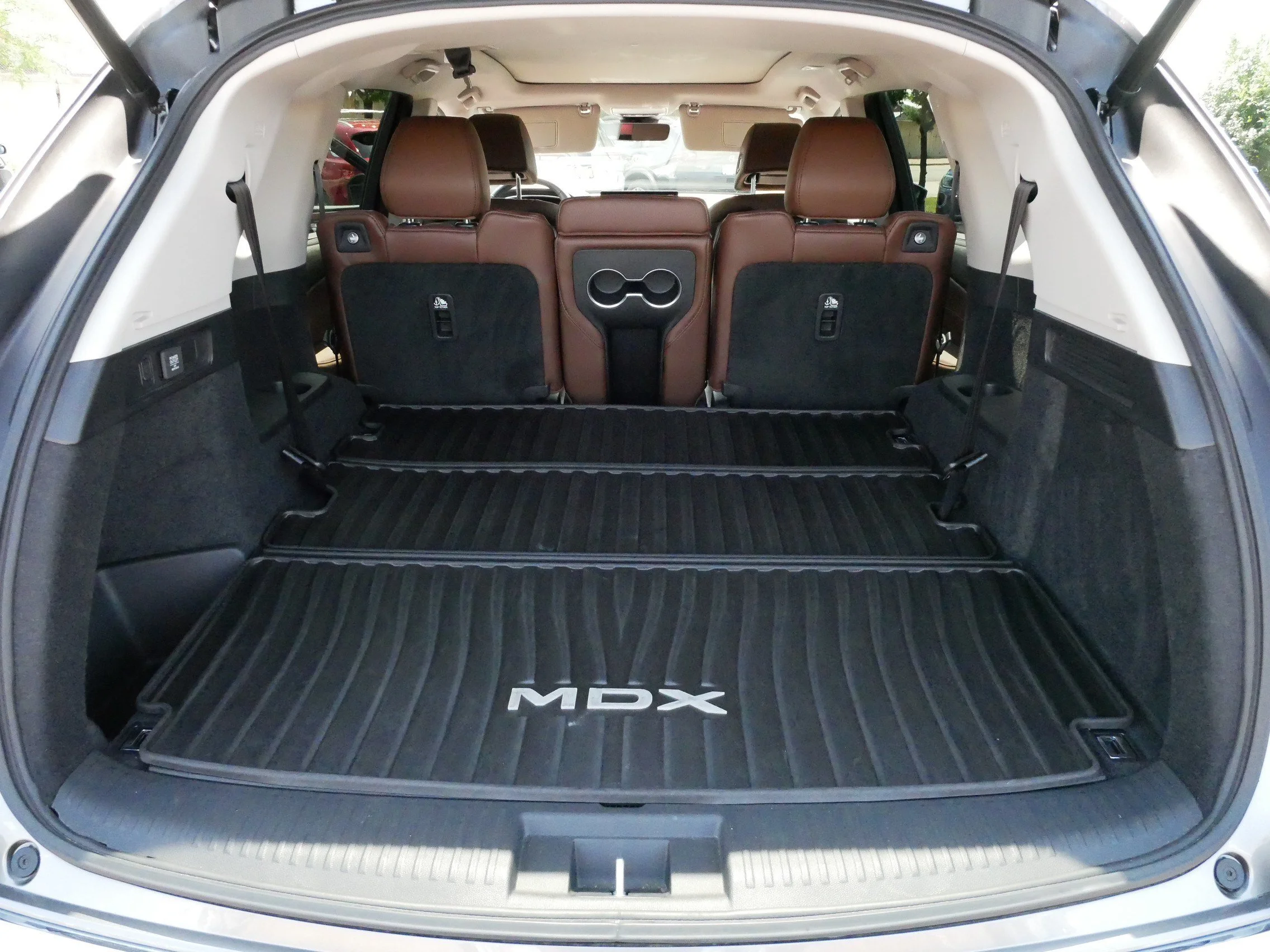 Used 2023 Liquid Carbon Metallic Acura w/Technology Package image 18