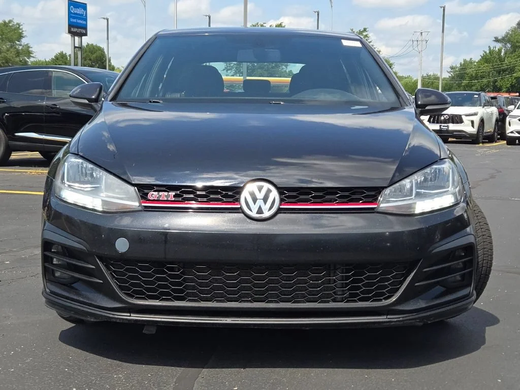 3VW5T7AU4MM011042
