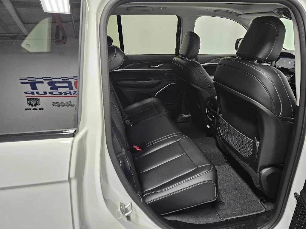 2023 Jeep Grand Cherokee 4xe - Photo 15