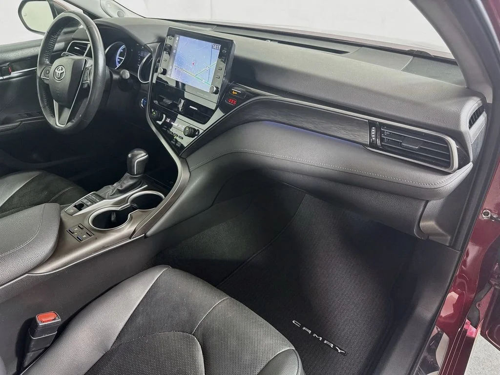 Used 2022 Ruby Flare Pearl Toyota Hybrid XLE image 30