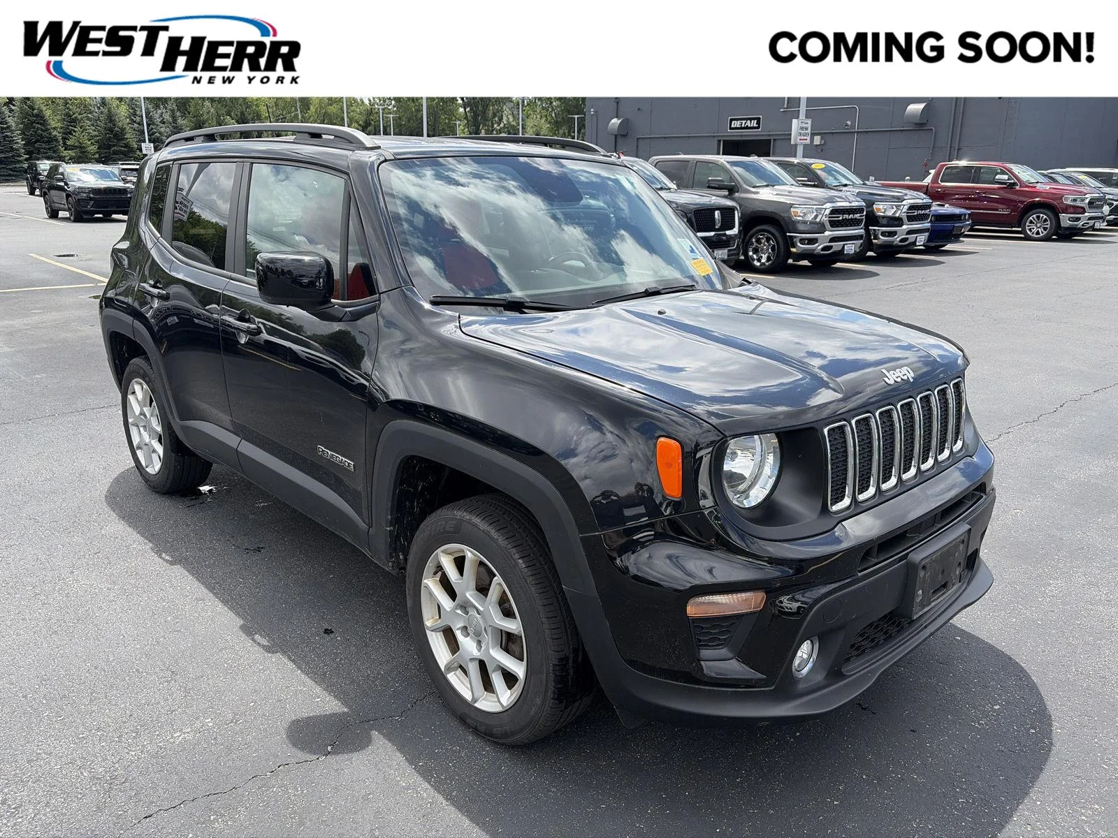 Used 2019 Black Clearcoat Jeep Latitude image 1