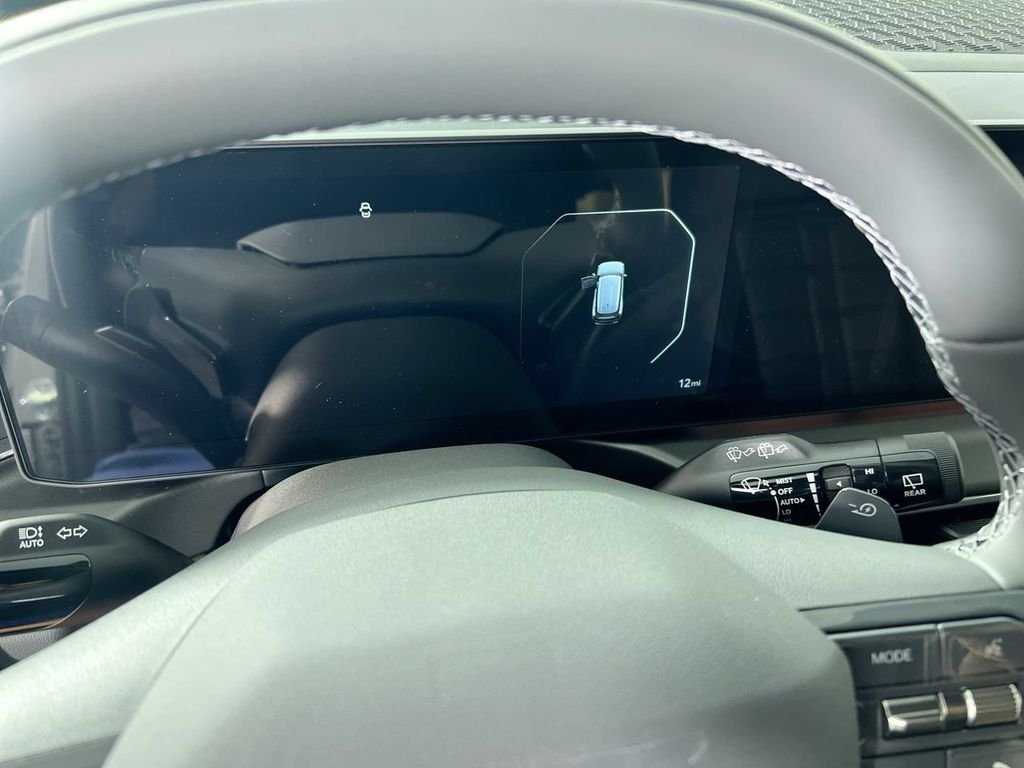 New 2026 Wolf Gray Kia Land AWD image 21