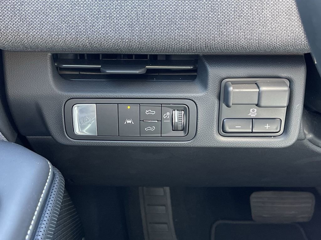 2026 GMC Sierra EV Elevation - Photo 17
