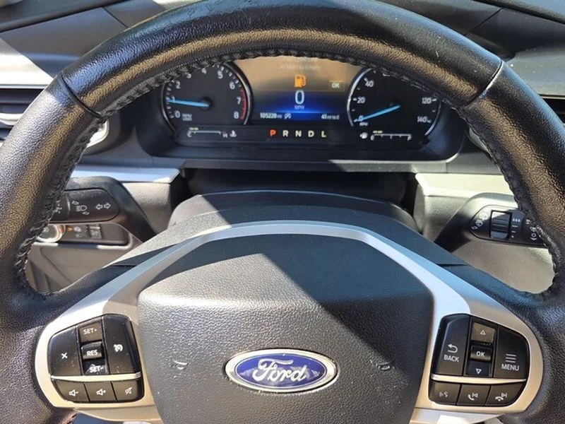 Used 2021 Stone Gray Metallic Ford XLT image 24
