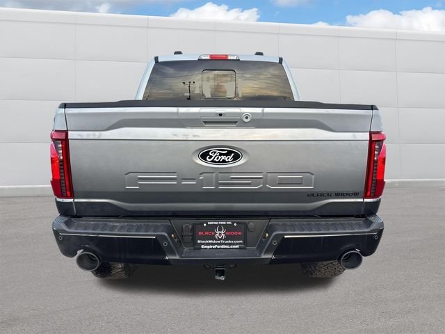 New 2025 Space White Metallic Ford XLT image 4
