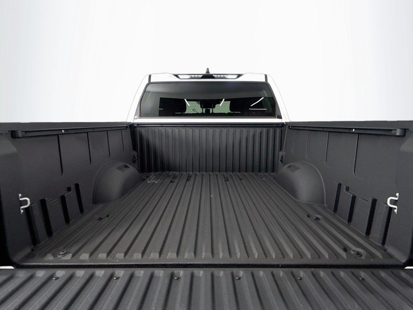 Used 2024 Ice Cap Toyota SR5 image 36