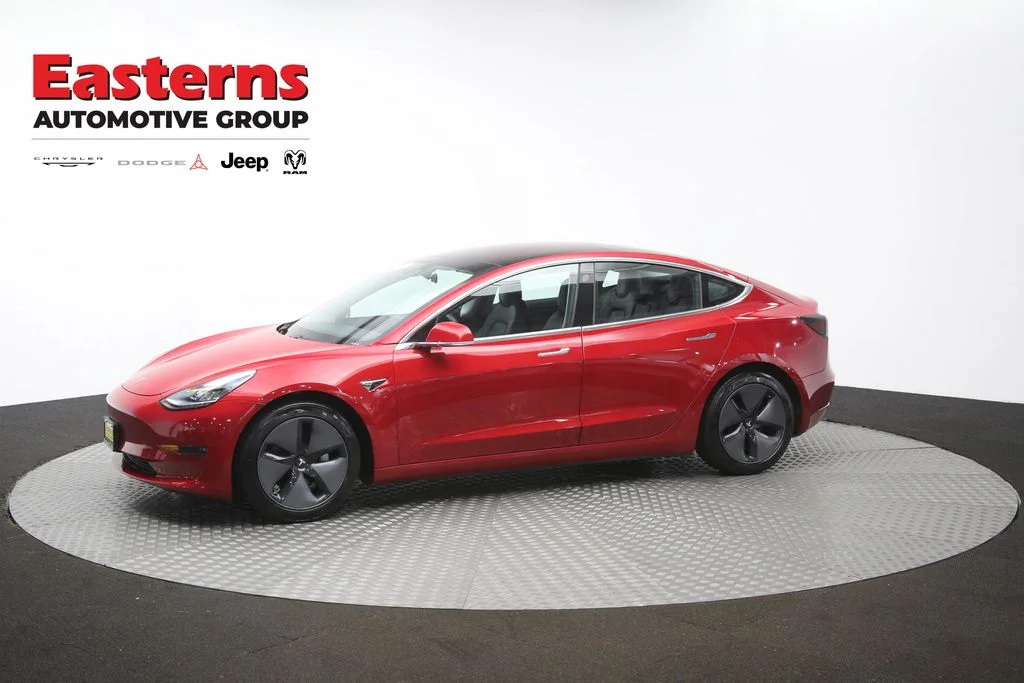 Used 2018 Red Tesla Long Range image 52