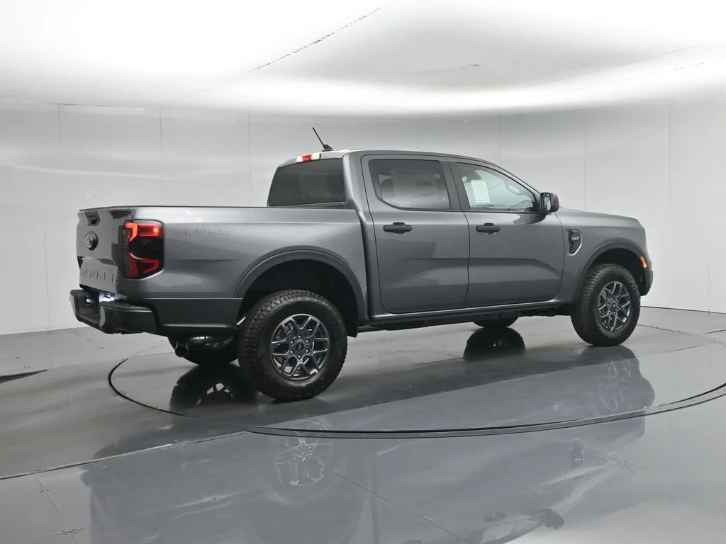 New 2026 Carbonized Gray Metallic Ford XLT image 24