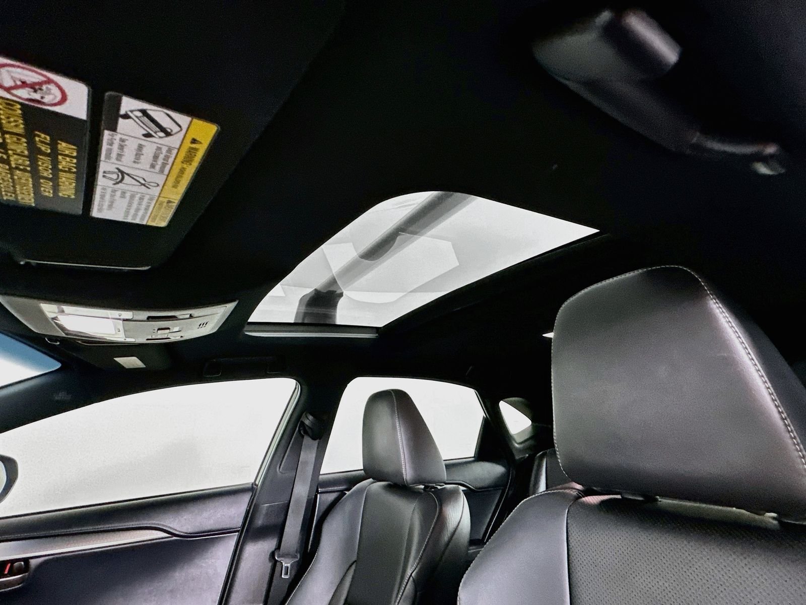 Used 2016 Ultra White Lexus 200t F Sport image 22
