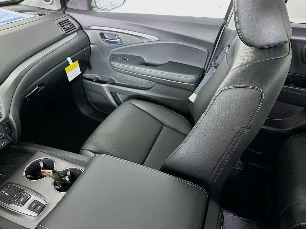 New 2026 Platinum White Pearl Honda RTL image 23