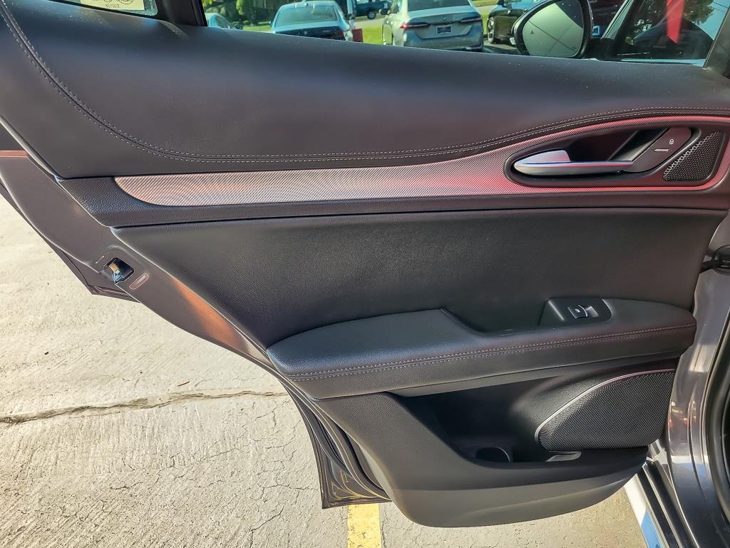 2022 ALFA ROMEO STELVIO - Image 19