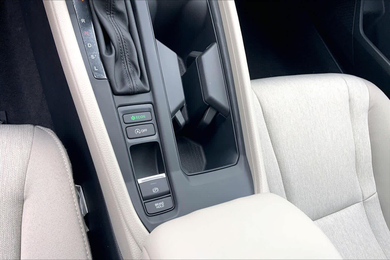 New 2026 Platinum White Pearl Honda SE image 20