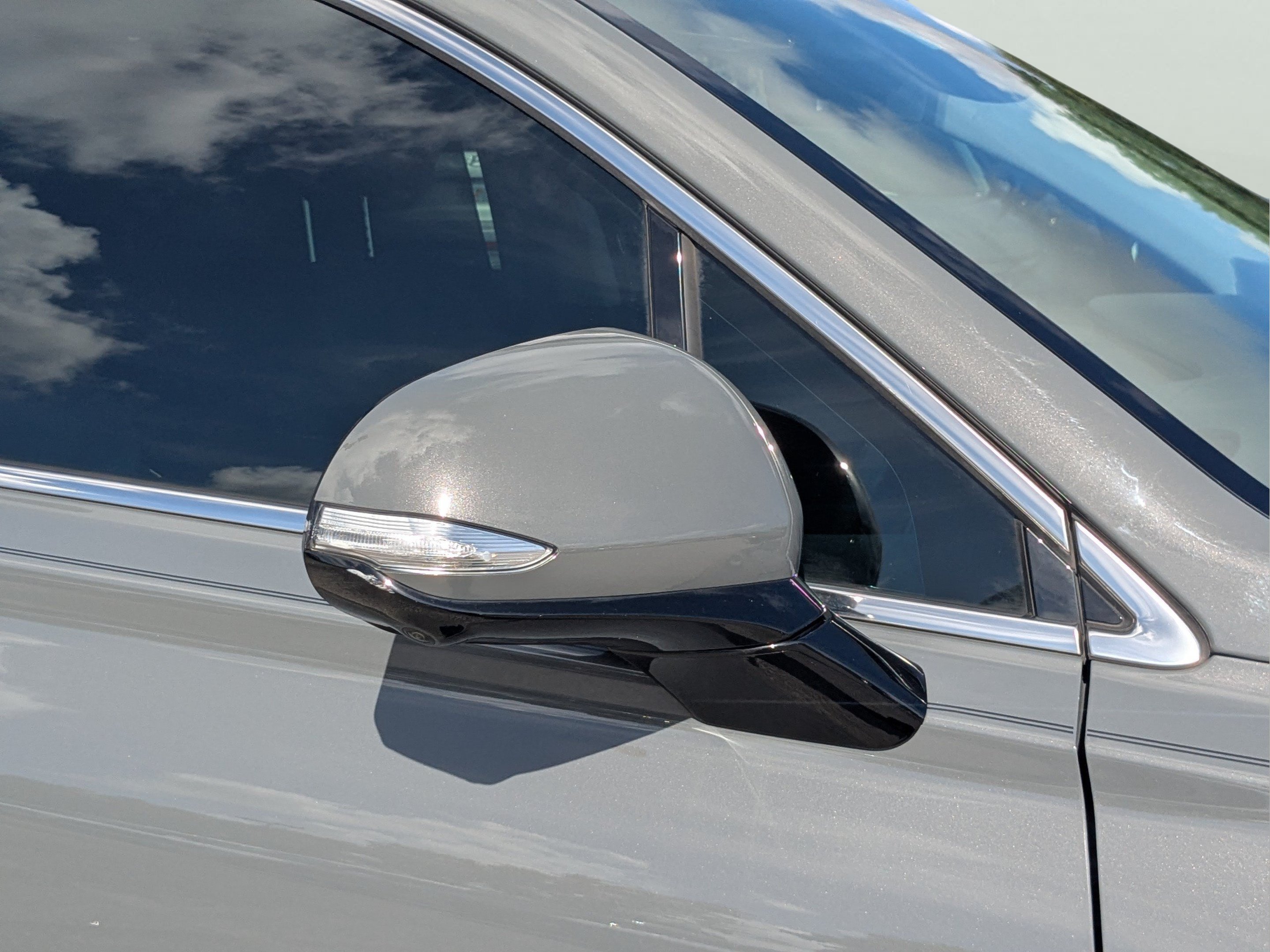 2021 Hyundai Santa Fe Limited - Photo 12