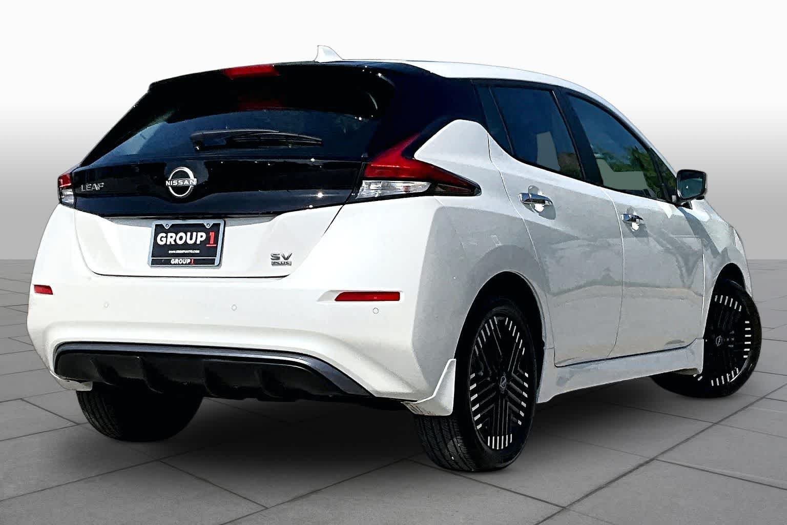 Certified Used 2025 Pearl White Tricoat Nissan SV PLUS image 12