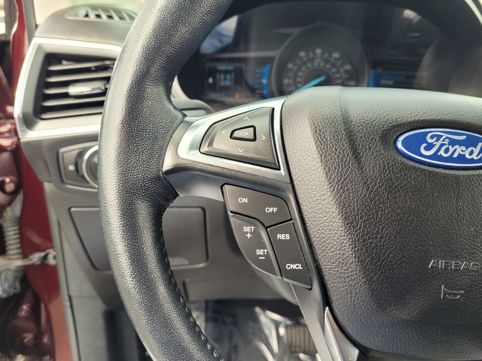 2023 Ford Edge Titanium - Photo 21
