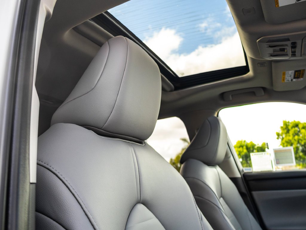 New 2026 Wind Chill Pearl <sup>1</sup> Toyota  XLE image 17
