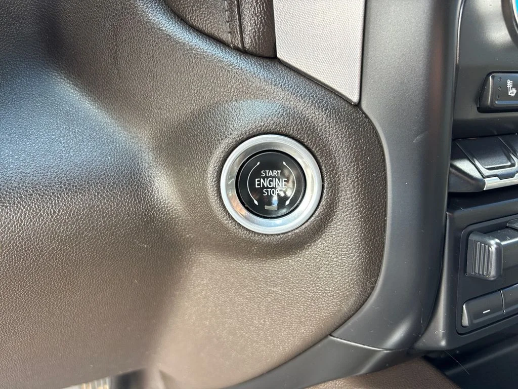 Used 2019 Red GMC SLT image 28