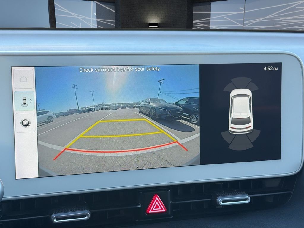 Used 2024 Black Hyundai SEL image 23