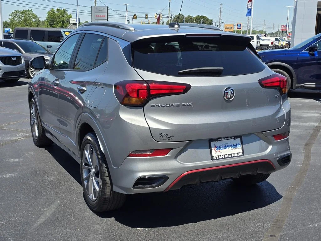 Used 2023 Moonstone Gray Metallic Buick Select image 7
