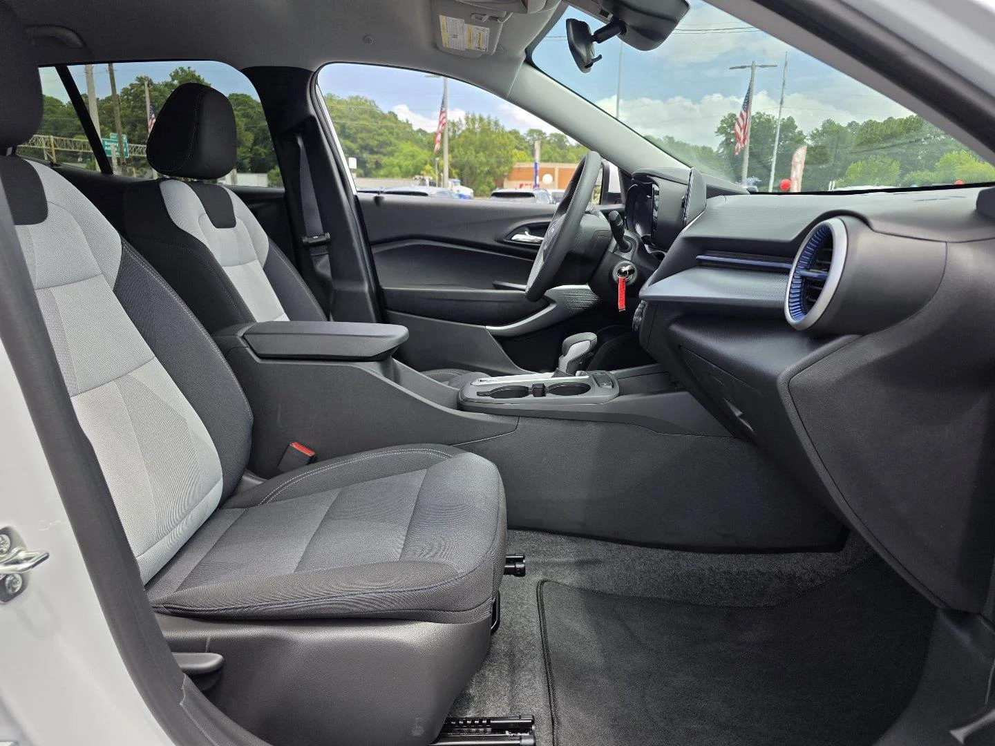 Used 2026 Summit White Chevrolet LS image 28