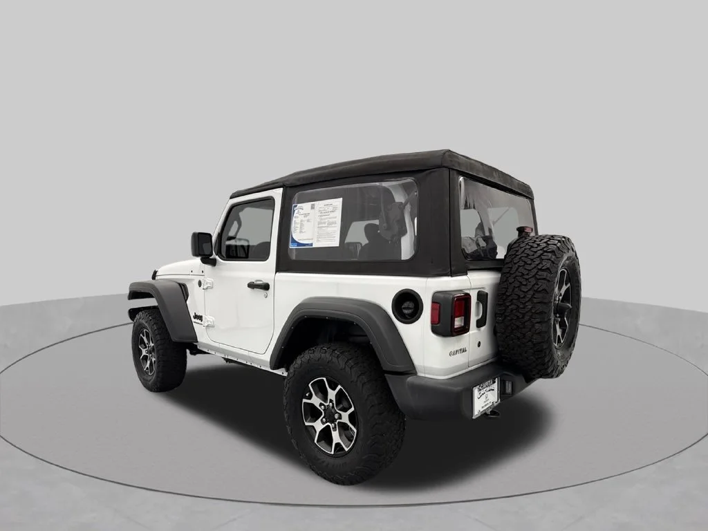 2023 Jeep Wrangler SPORT Convertible Slide 3