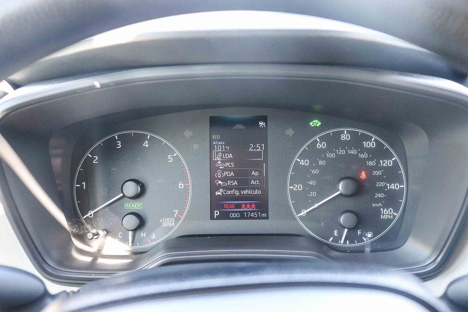 Used 2025 Underground Toyota LE image 28