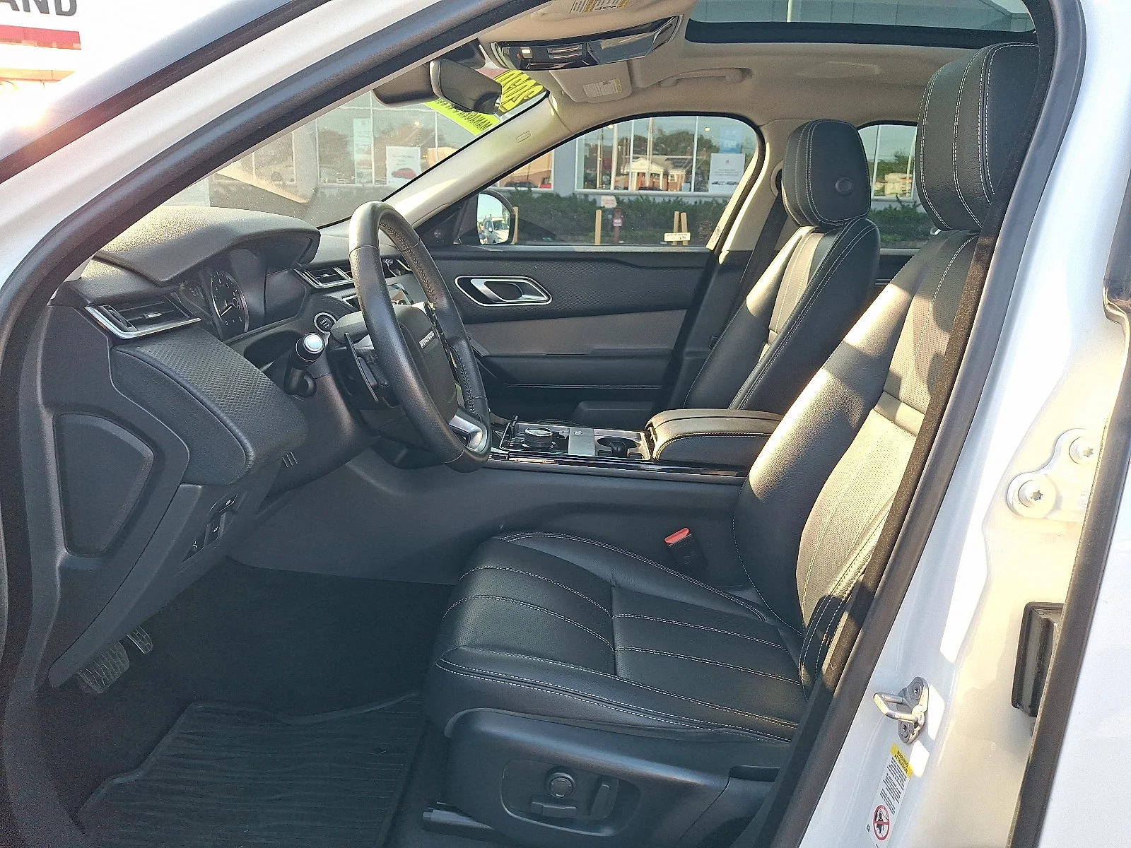 Used 2020 Fuji White - 1AA Land Rover S image 14