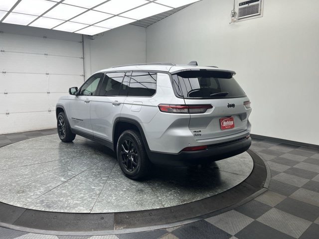 Used 2025 Silver Zynith Jeep Altitude X image 34