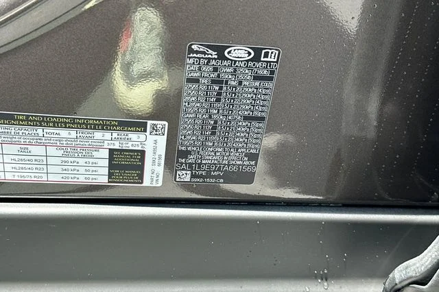 New 2026 Charente Grey Land Rover Dynamic SE image 28