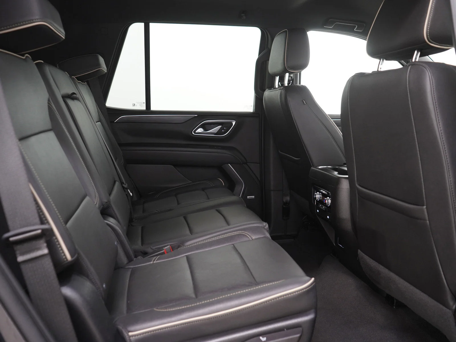 2022 GMC Yukon SLT - Photo 14