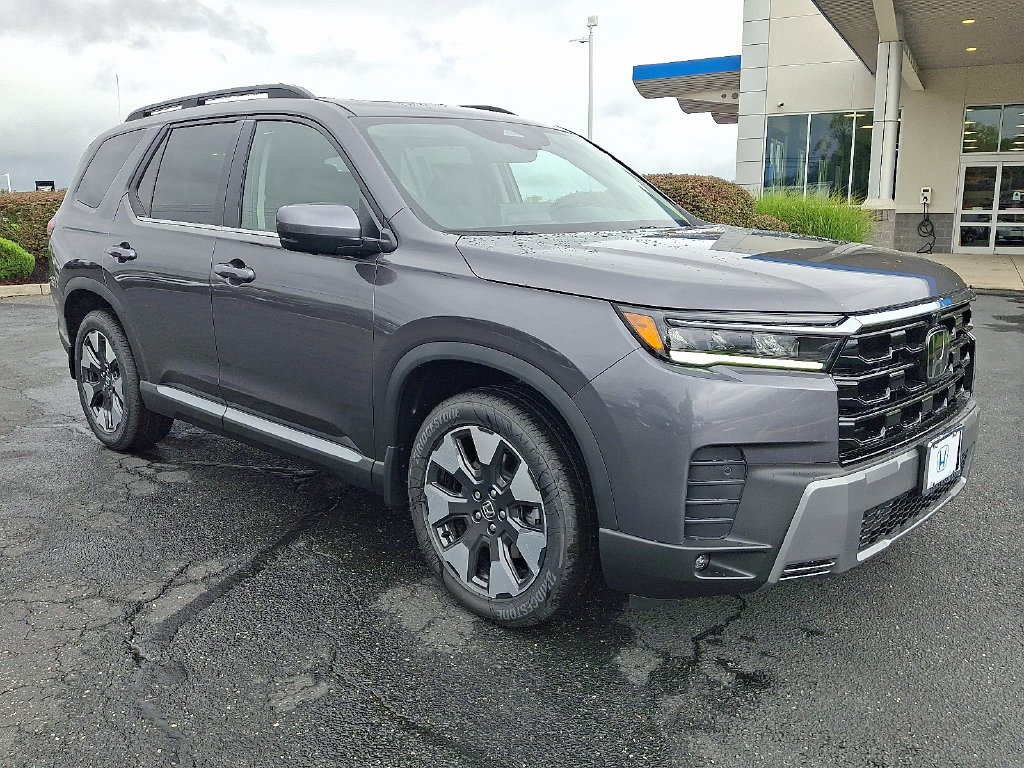 New 2026 Modern Steel Metallic Honda Touring image 2