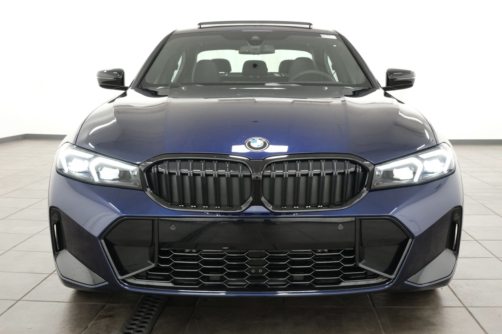 New 2026 Tanzanite Blue II Metallic BMW 330i xDrive image 11