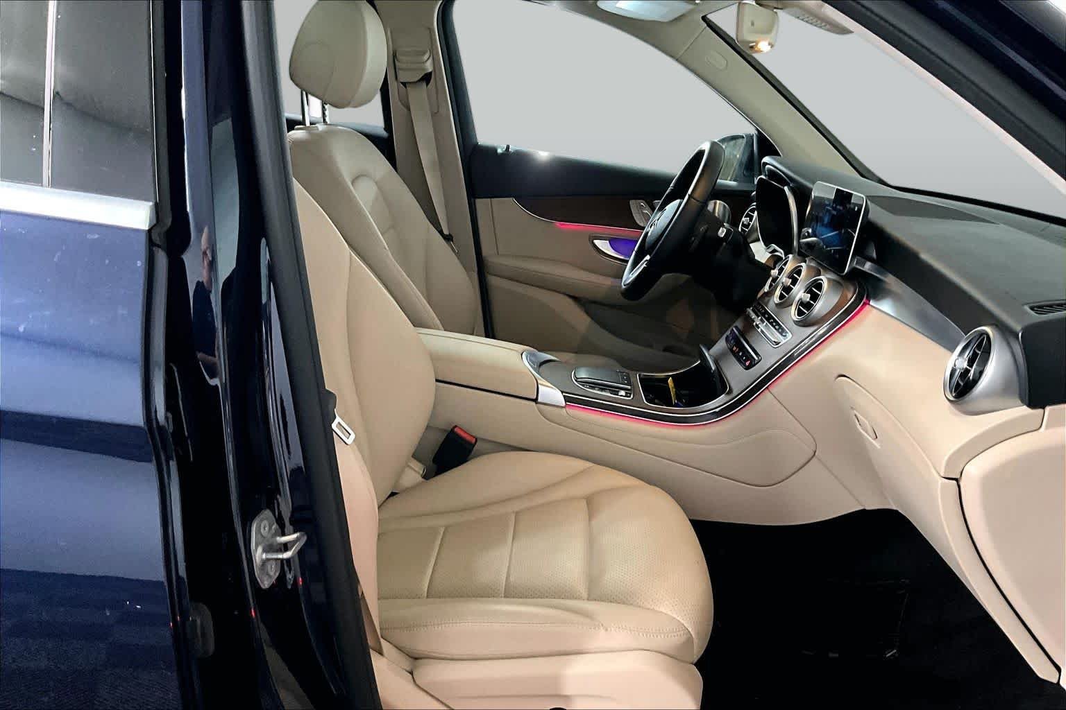 Used 2020 Lunar Blue Metallic Mercedes-Benz GLC 300 image 8