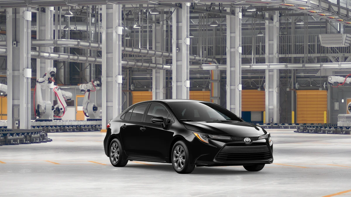 New 2026 Midnight Black Metallic Toyota LE image 15