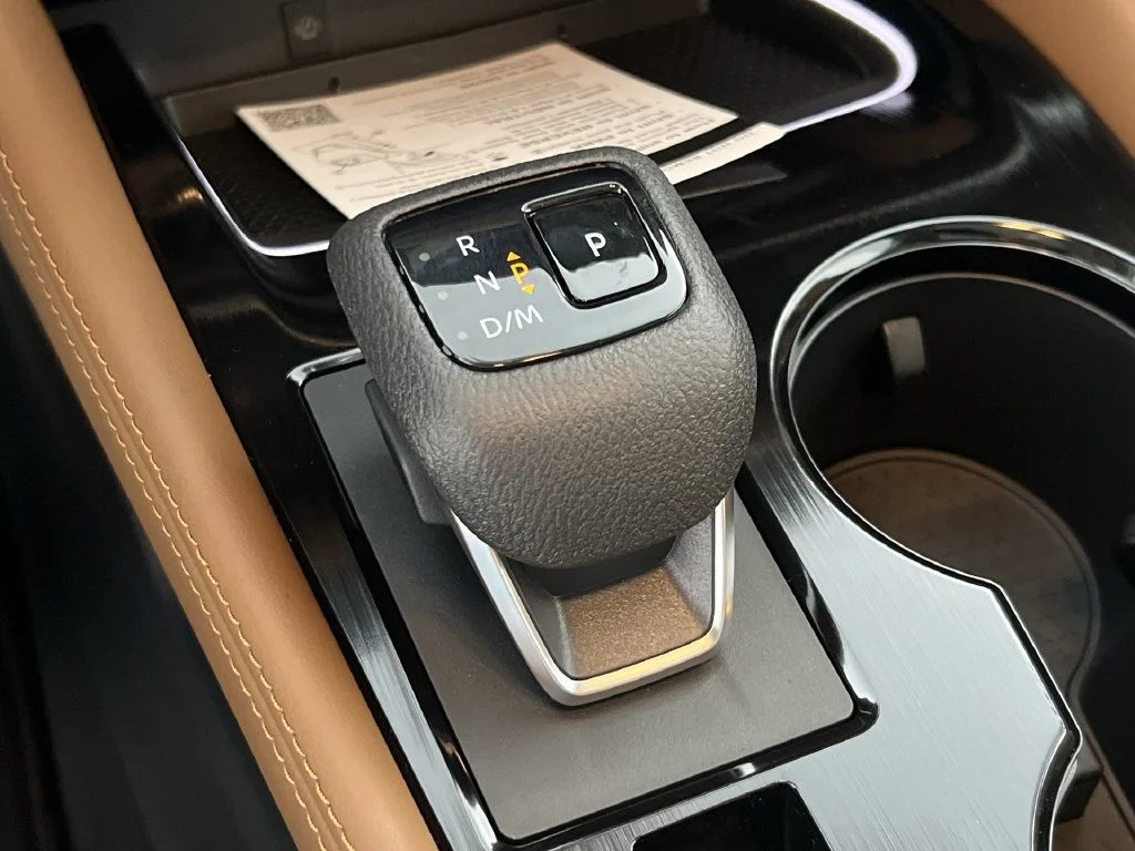 New 2026 Everest White Pearl TriCoat Nissan Platinum image 22