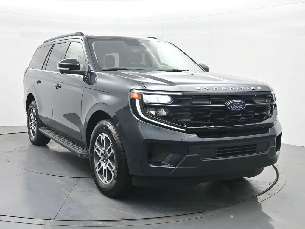 New 2025 Stone Blue Metallic Ford Active image 4