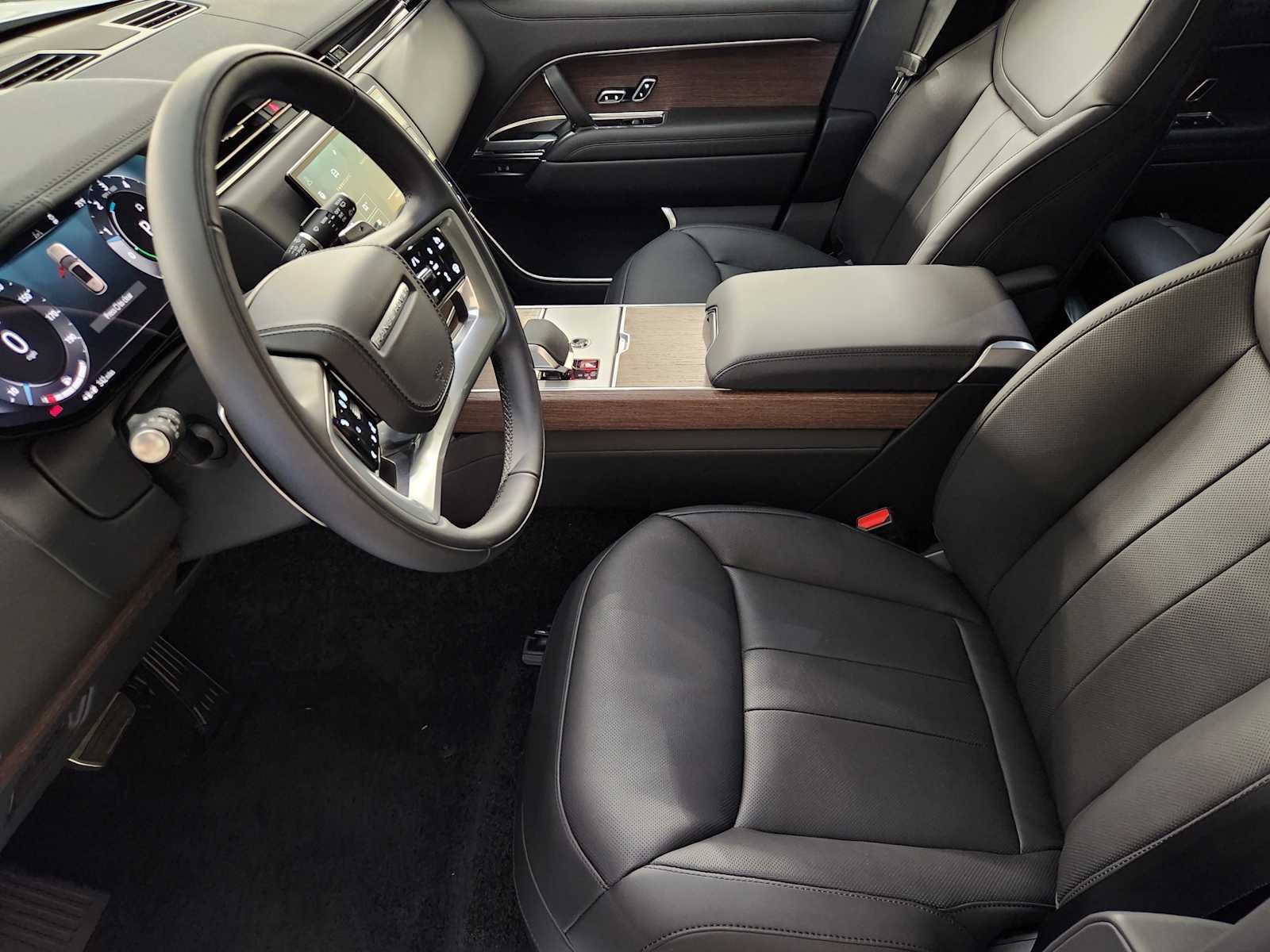 2026 Land Rover Range Rover SE - Photo 13