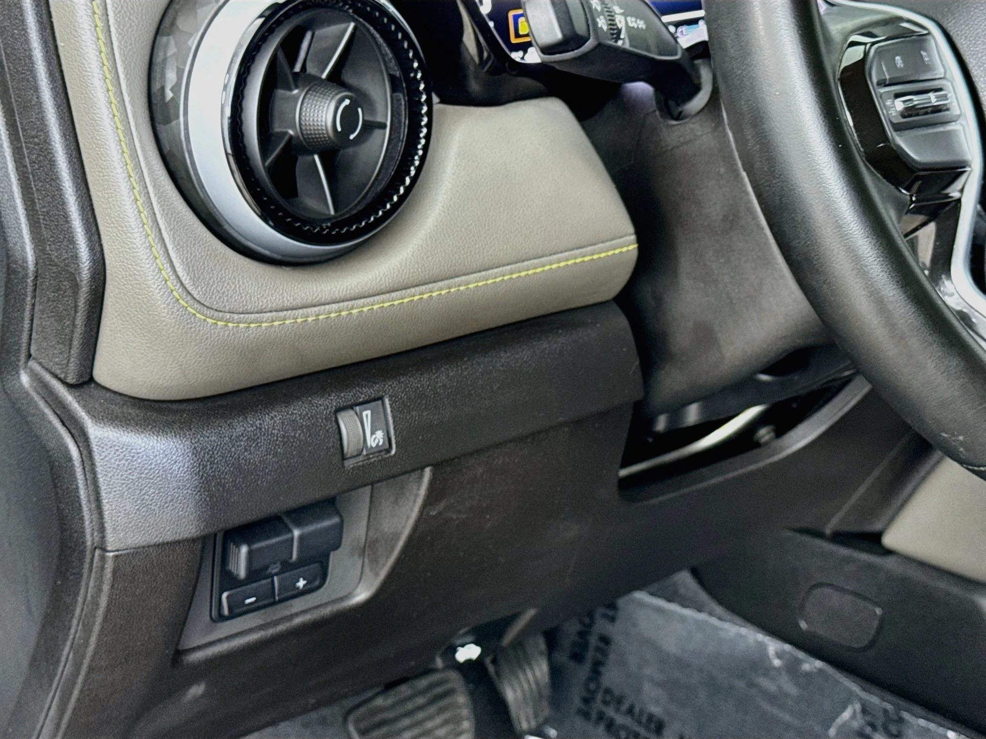 Used 2024 Sterling Gray Metallic Chevrolet ZR2 image 12