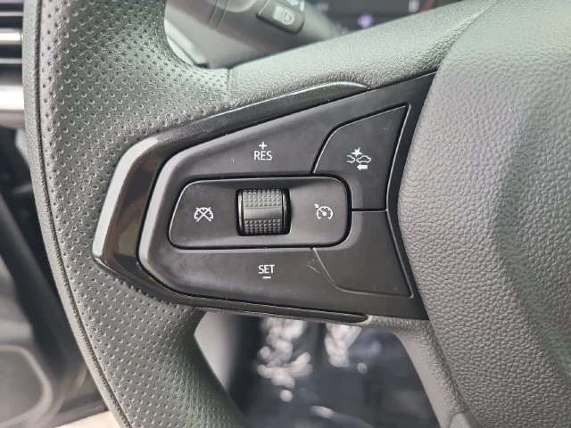Used 2023 MOSAIC BLACK METALLIC Chevrolet LT image 28