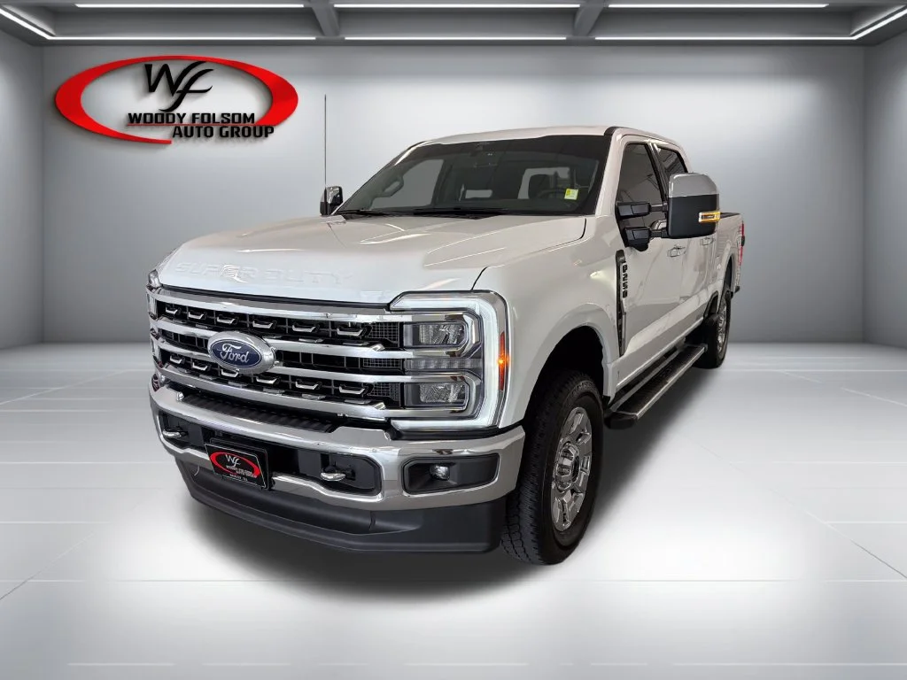 Used 2024 White Ford Lariat image 3