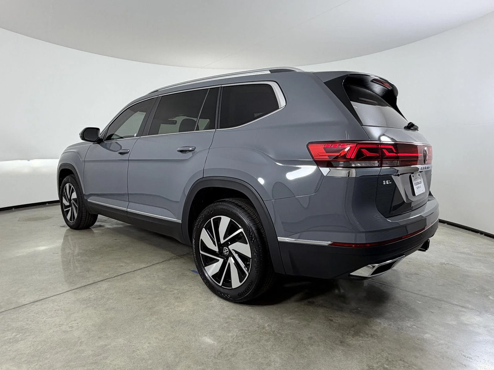 New 2026 Pure Gray Volkswagen 2.0T SEL image 7