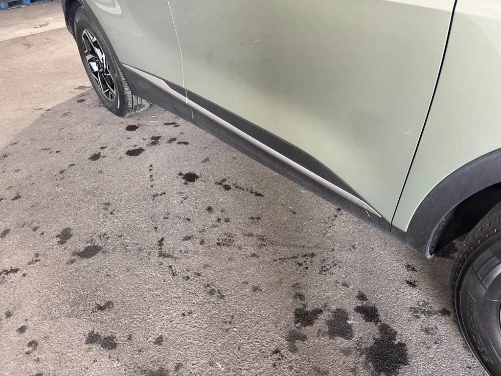 Used 2025 Green Kia LX image 8