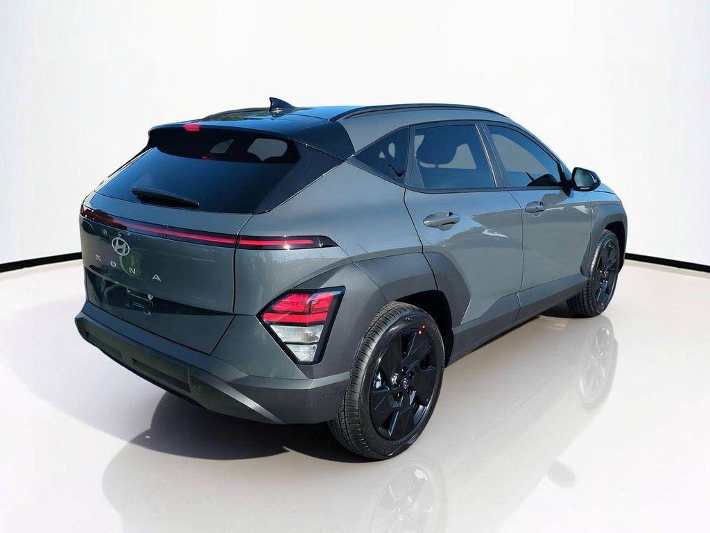 New 2027 Gray Hyundai SEL Sport FWD image 5