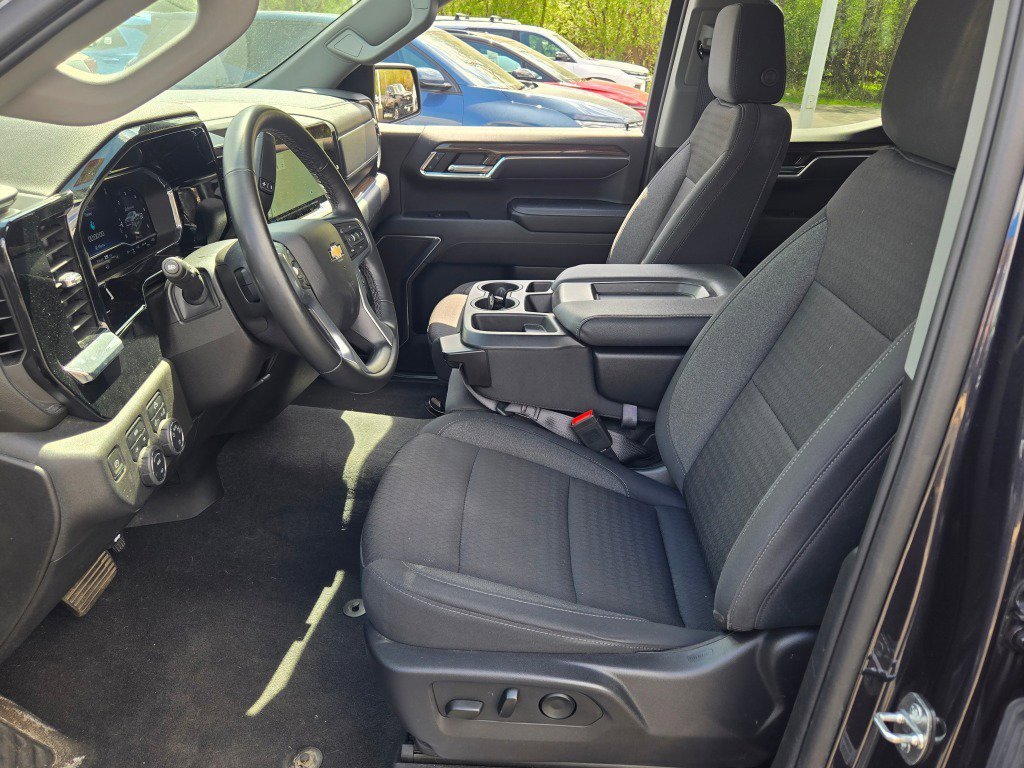 2024 Chevrolet Silverado 1500 LT - Photo 22