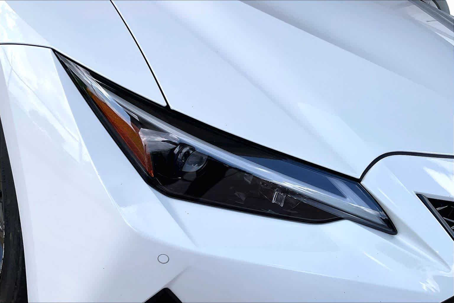 Used 2025 Ultra White Lexus F SPORT image 26