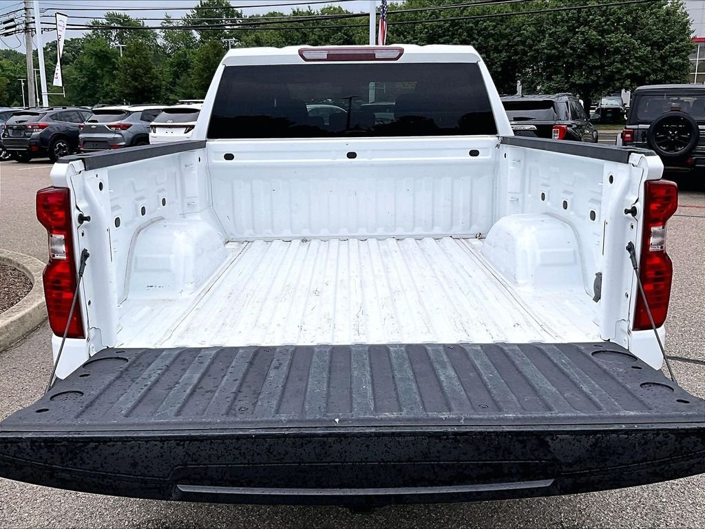 Used 2023 White Chevrolet LT image 30