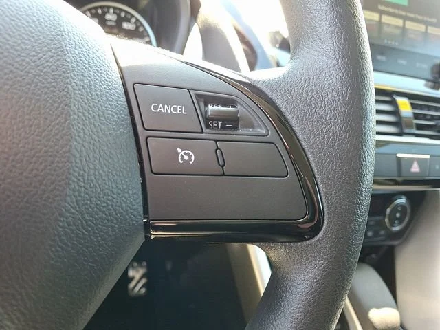 Used 2024 Gray Mitsubishi Black Edition image 21