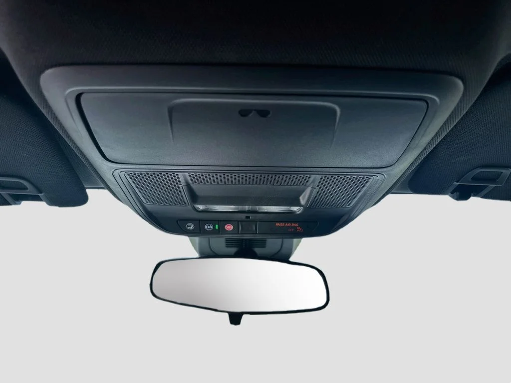 Used 2026 White GMC Elevation image 19